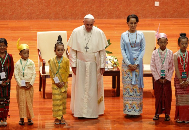 papa Francisco Myanmar encuentro con las autoridades discurso a sociedad civil 28 noviembre 2017