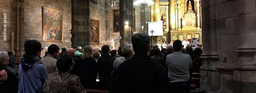 Uno de los instantes de la Misa del Día de la Memoria en la Basílica de Nuestra Señora de