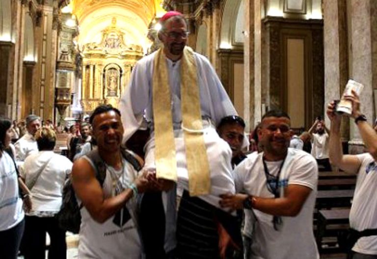 Gustavo Carrara, obispo Buenos Aires