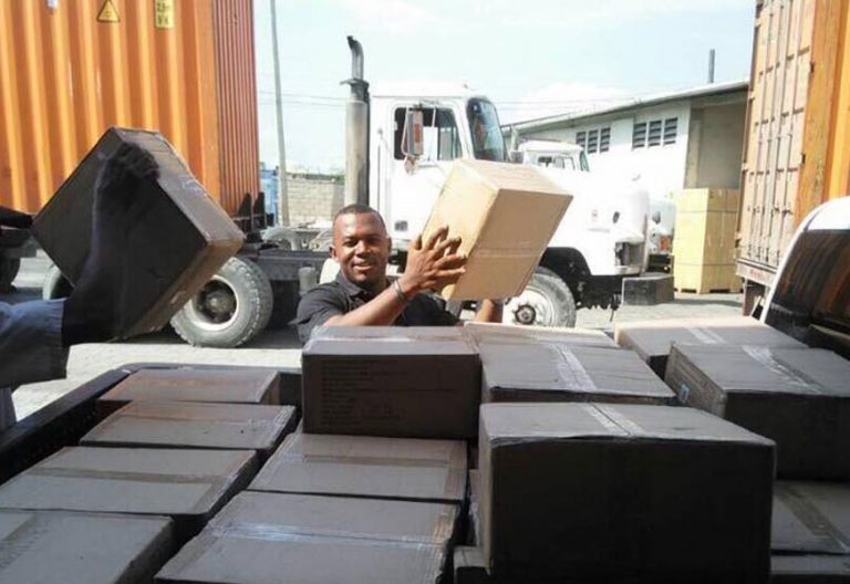 Campaña de recogida de alimentos para Haití de Acoger y Compartir