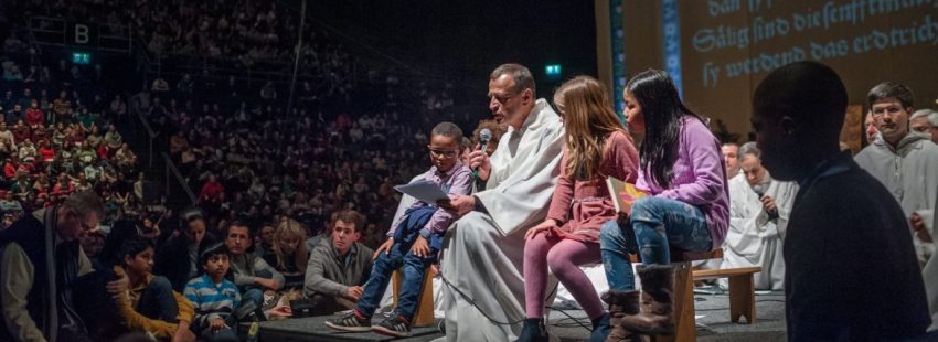 El hermano Alois de Taizé, en el encuentro de jóvenes de Basilea 2017