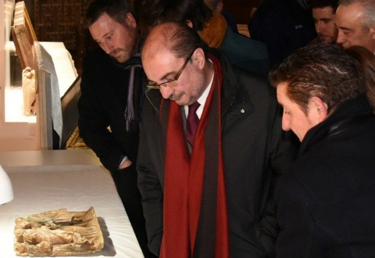 El presidente de Aragón Javier Lamban visita Sijena/EFE