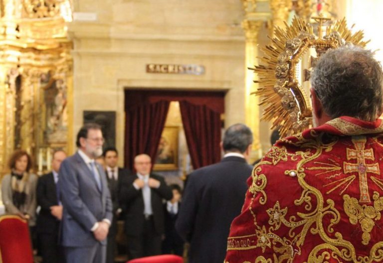 El presidente del Gobierno, Mariano Rajoy, peregrina a Caravaca de la Cruz