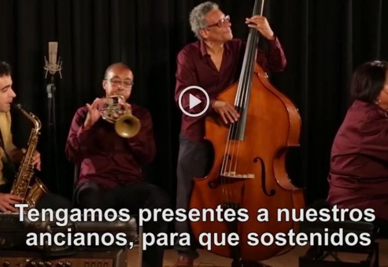 vídeo del Papa rezando por los ancianos diciembre 2017