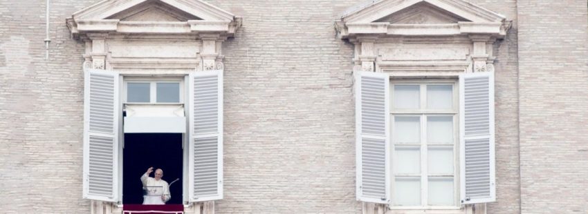 Francisco en el ángelus: “El cristianismo no es un atajo”