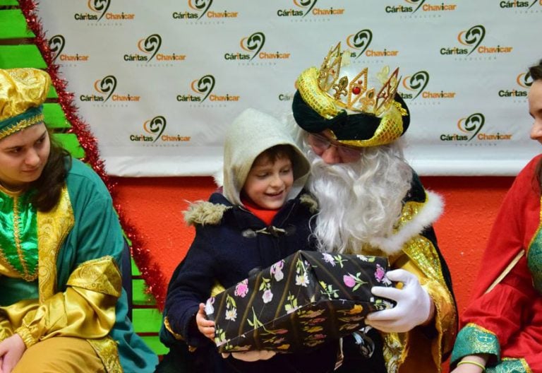 Reyes Magos con Cáritas