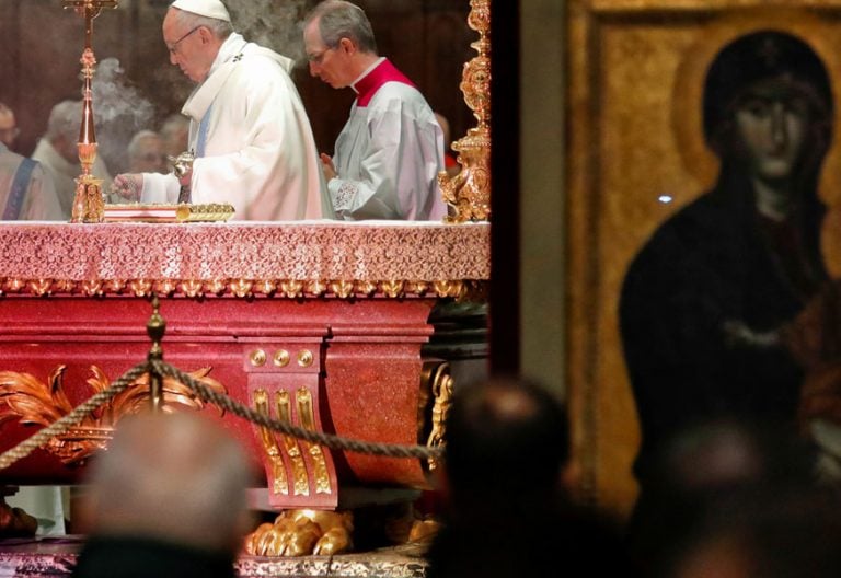 papa Francisco Misa en Santa María la Mayor ante la Salus Populi Romani enero 2018