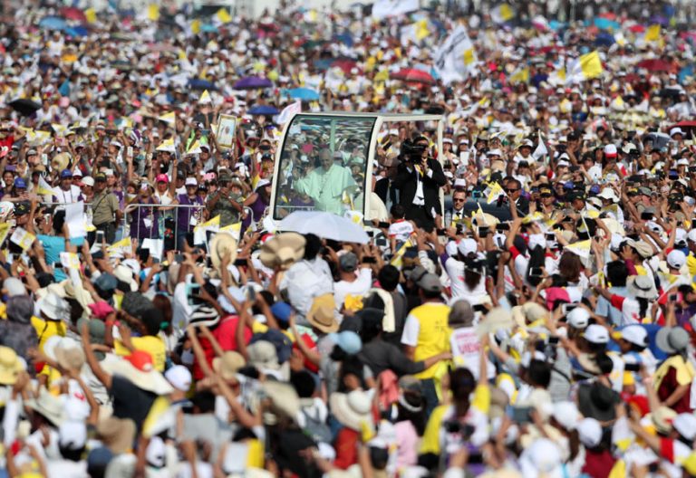 papa Francisco viaje Perú última misa base aérea de Lima 21 enero 2018