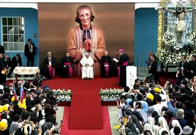 Francisco a los consagrados: “Si no contagian, son de laboratorio: que se ensucien las manos”