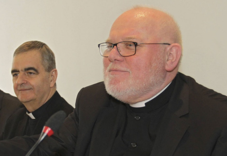 La conferencia episcopal alemana permite la comunión en no católicos casados con católicos