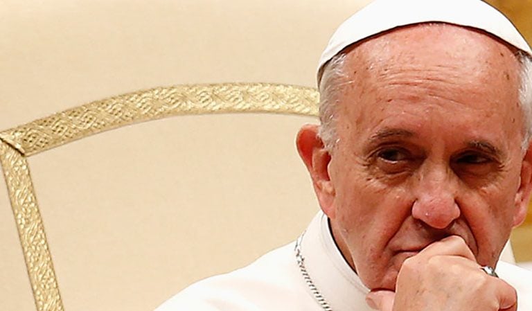 Francisco presenta el Motu Proprio sobre la renuncia de los cargos