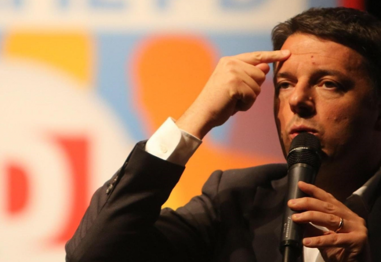 Matteo Renzi pide el voto Católico en Italia