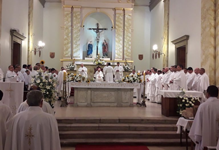 Obispos chilenos convocan al Congreso Eucarístico nacional