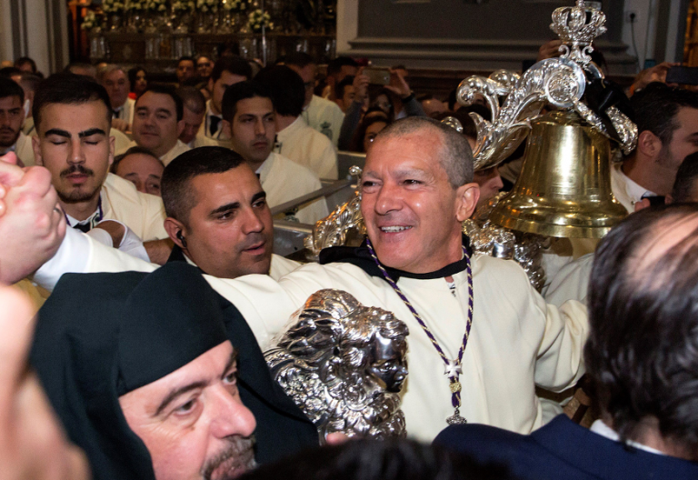 La Semana Santa fue la puerta que utilizó Antonio Bandras para volver a la Iglesia