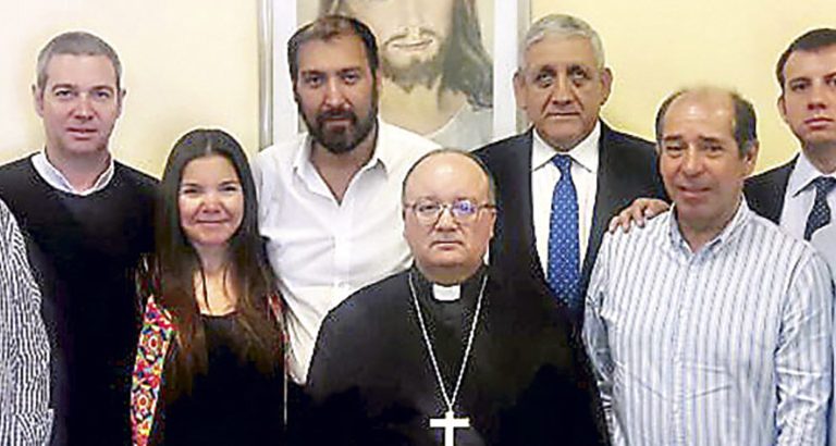 Denunciantes de Maristas son recibidos por Scicluna