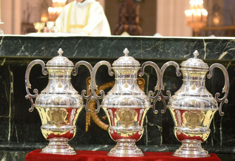 consagración de los óleos en la misa crismal