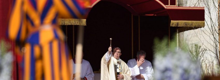 El Papa Francisco, durante la misa del Domingo de Resurrección 2018/EFE
