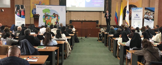 La escuela católica en América renueva la clase de religión