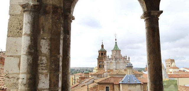 Vista de las torres de la catedral de Teruel