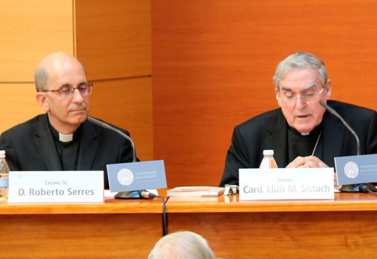 El cardenal Sistach, en la presentación de su libro, ?Las Asociaciones de Fieles' en San