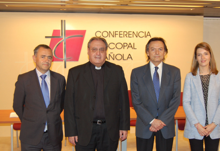 La Conferencia episcopal firma un acuerdo con Transparencia Internacional