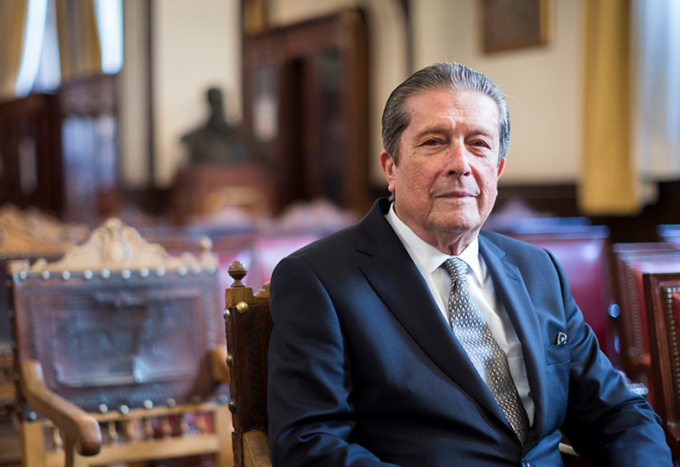 Federico Mayor Zaragoza presenta el libro Recuerdos para el porvenir (PPC)