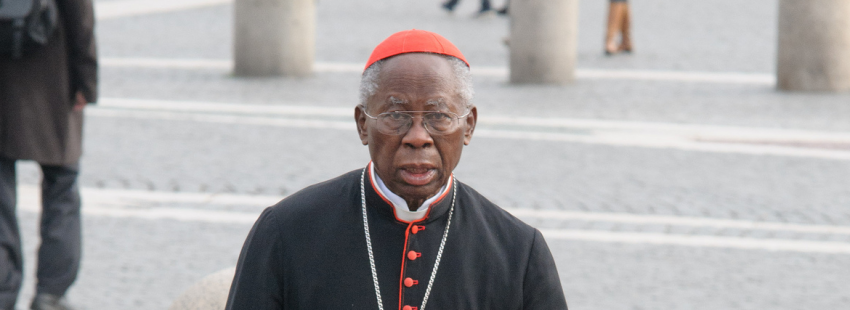 El cardenal nigeriano Francis Arinze
