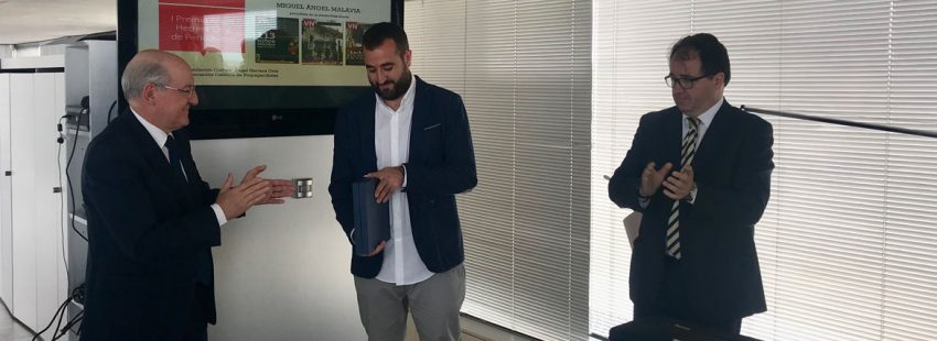 Miguel Ángel Malavia recibe el I Premio de Periodismo Ángel Herrera Oria