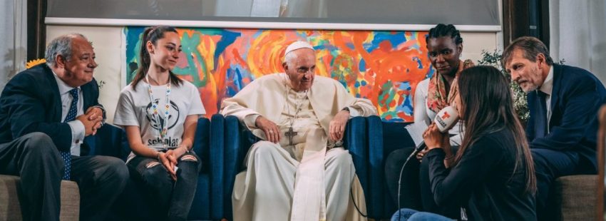 El Papa, con los jóvenes de Scholas Ocurrentes