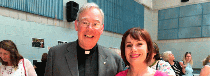 La ministra de Cultura irlandesa pide que las mujeres puedan ser ordenadas