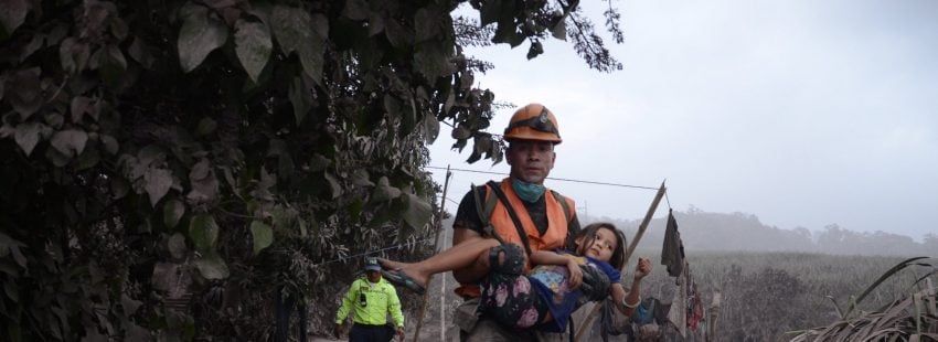 La Iglesia en Guatemala clama ayuda tras la erupción del Volcán de Fuego