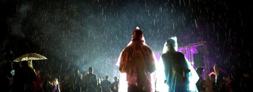 Jóvenes en un festival de música en Hungría/EFE