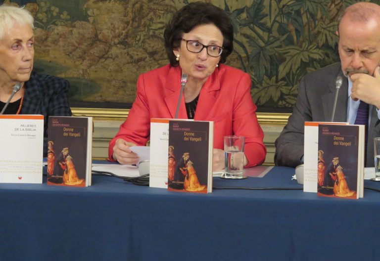 Lucetta Scaraffia, Nuria Calduch y Giovanni Maria Vian