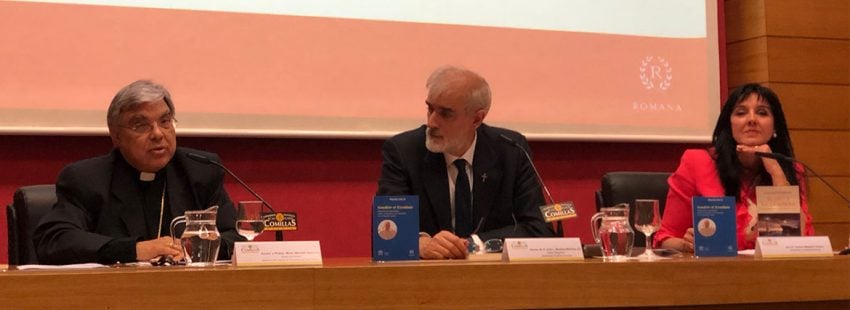 Semeraro a propósito de ‘Amoris laetitia’: “Ningún médico debería negar una medicina a un