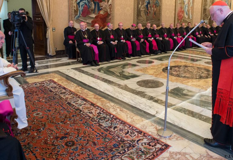 El cardenal Reinhard Marx, junto al papa Francisco en una visita ad limina de los obispos alemanes