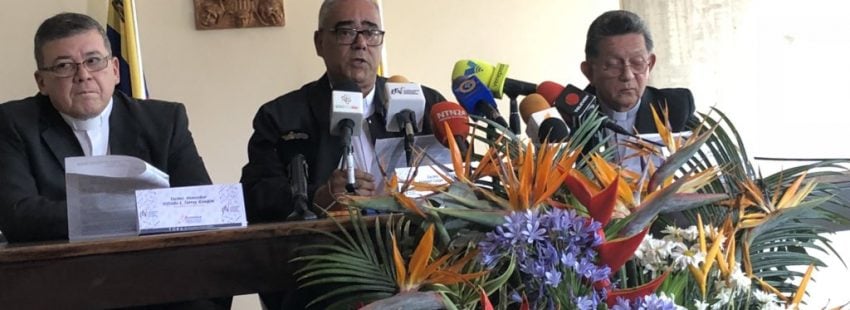 anuel Felipe Díaz, arzobispo de Calabozo, quien estuvo acompañado de Alfredo Torres, obispo de