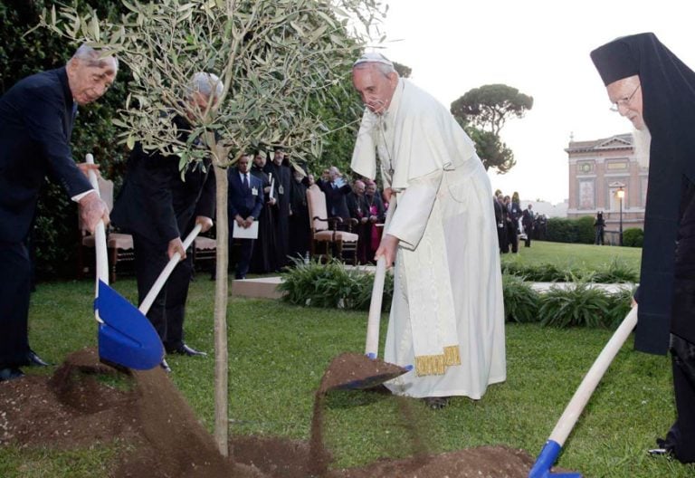 El recado de Francisco: “Todos los gobiernos deben esforzarse por cumplir los Acuerdos de