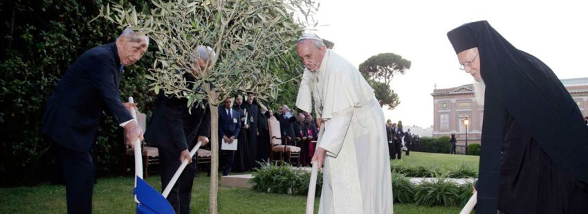 El recado de Francisco: “Todos los gobiernos deben esforzarse por cumplir los Acuerdos de