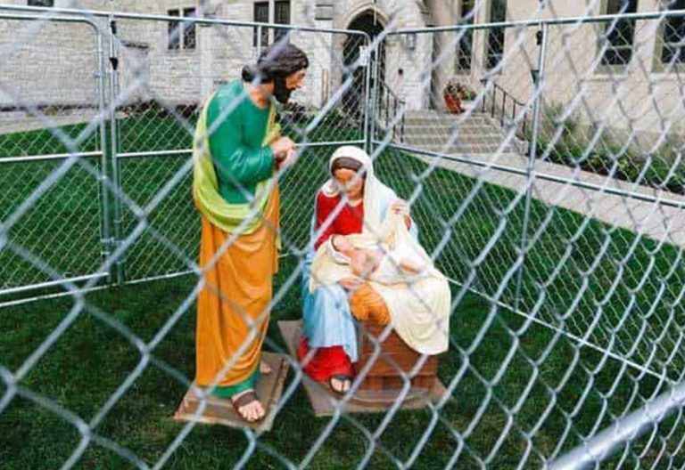 La Sagrada Familia enjaulada, reflejo de la política migratoria de Trump