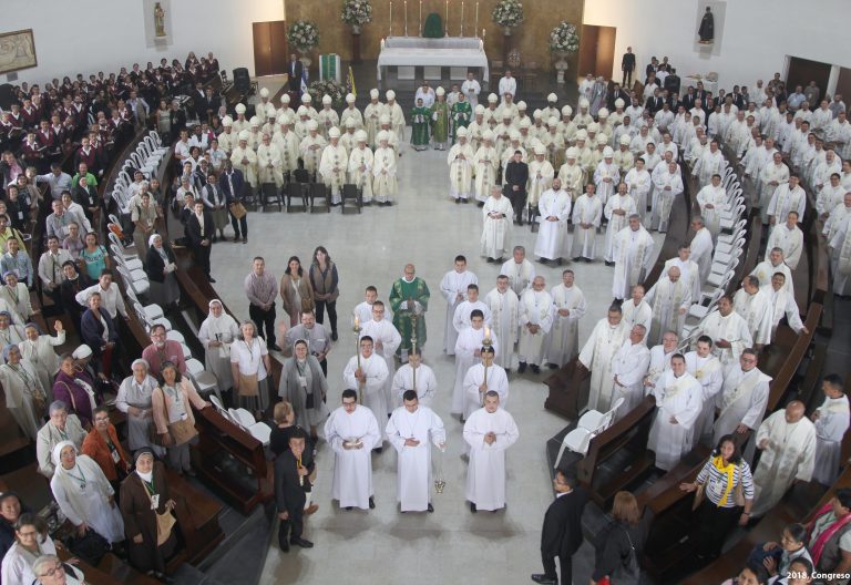 El congreso ‘Medellín 50 años’ bajo la mirada de Cáritas y la CLAR