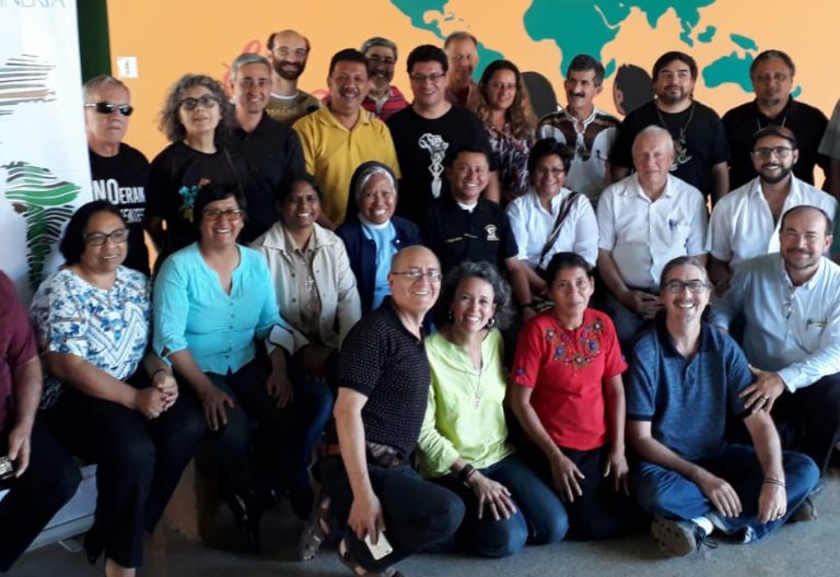 Organizaciones eclesiales latinoamericanas resisten a la megaminería: “El modelo extractivista