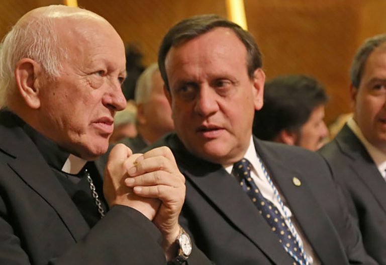 Francisco valora la declaración de los obispos chilenos