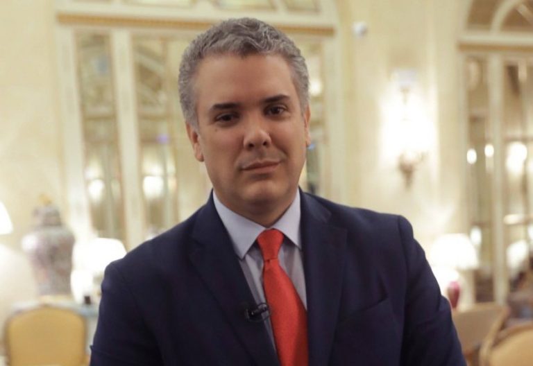 En el día de la posesión de Iván Duque, la Iglesia invita a abrazar la paz como “una tarea que