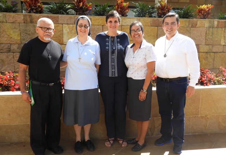 En el día de la vida consagrada la CLAR invita a no claudicar en la “terca esperanza”