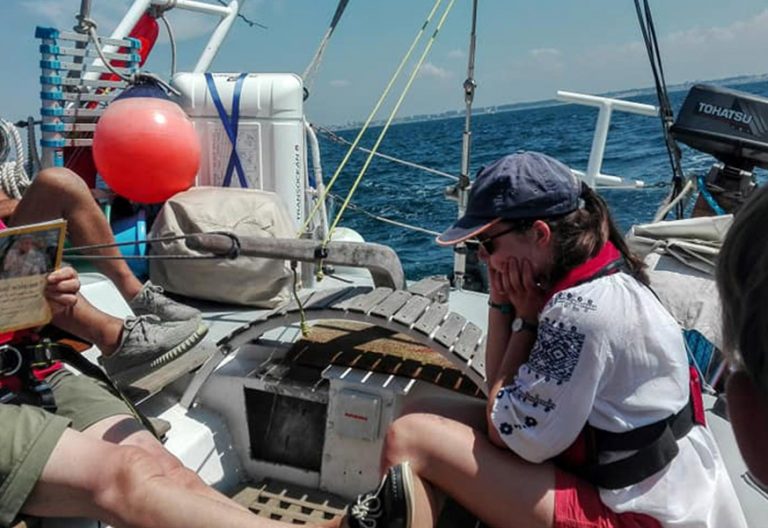 Los primeros peregrinos de la JMJ zarpan en velero desde Francia