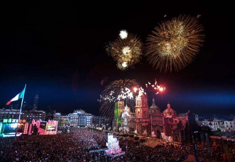 La Catedral de México, en peligro por los fuegos artificiales de las fiestas patrias