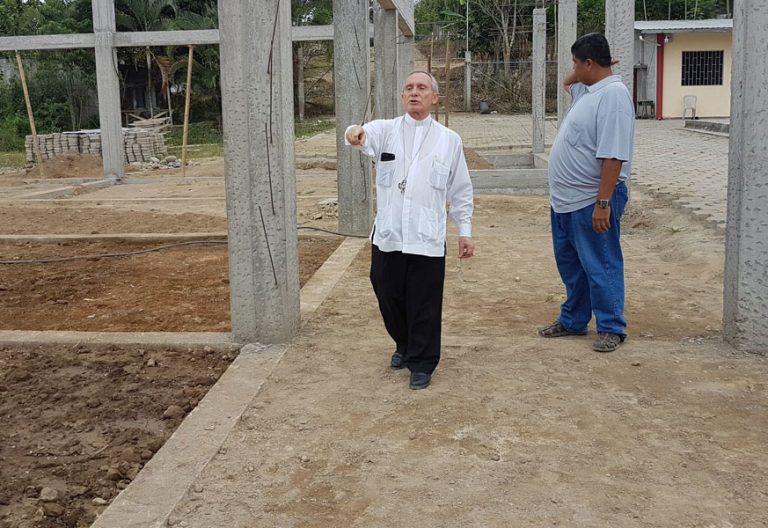 Lorenzo Voltoloni, arzobispo de Portoviejo (Ecuador) deja la mitra por la vida monástica