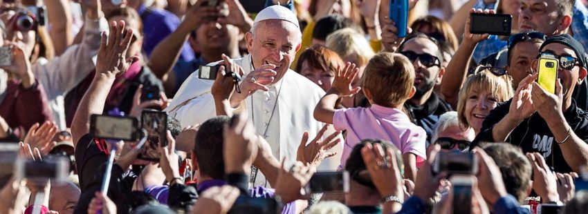 El Papa recuerda en la audiencia general que “no es suficiente leer las Escrituras, necesitamos