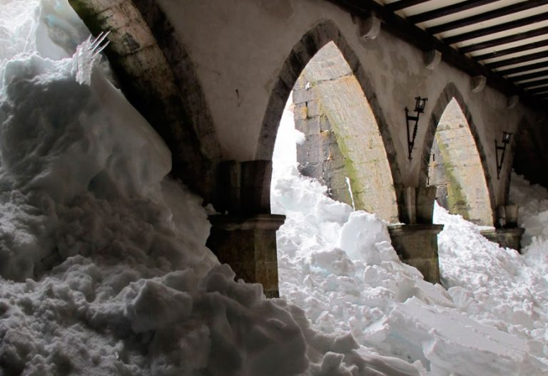 Claustro de nieve