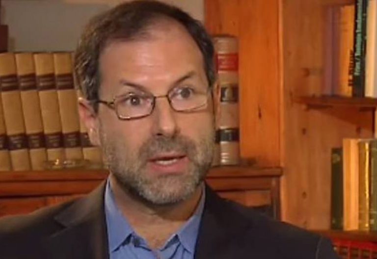 Marcelo Gidi, jesuita chileno: “Esta es una Iglesia que debe morir”